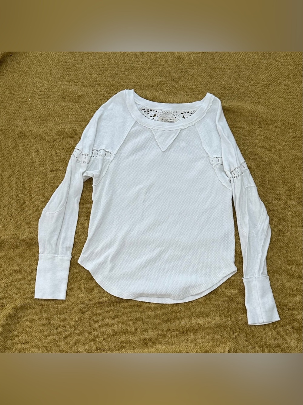 We The Free Women's White Long-Sleeve Lace-Trim Thermal Top